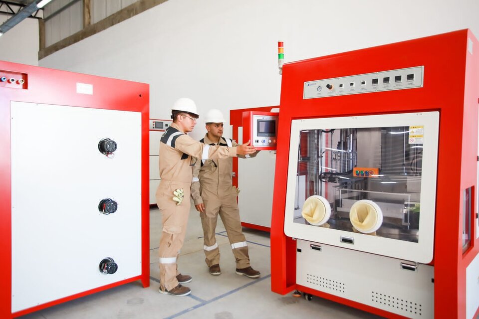 Todo listo en Berisso para fabricar baterías