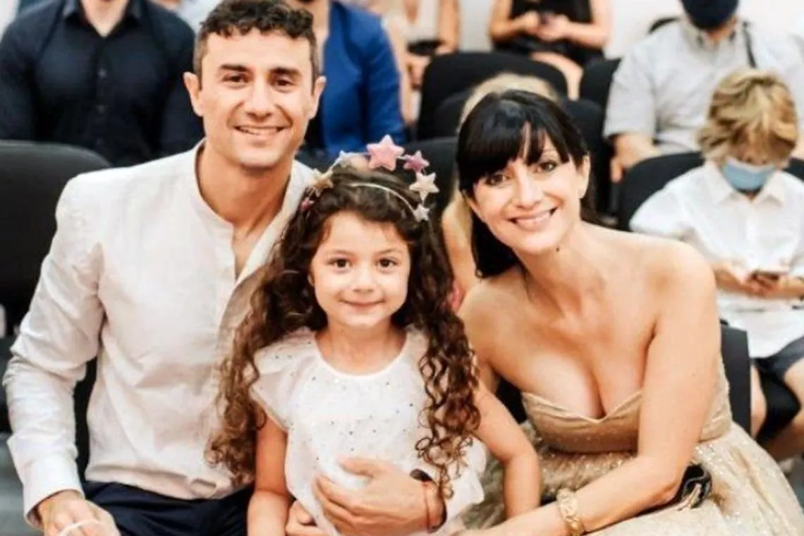 Un matrimonio y su hija de 6 años murieron en un choque frontal