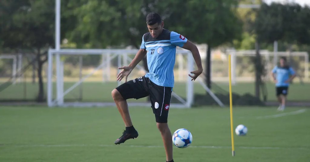 “Cuti” Romero recordó su debut en Belgrano: el consejo de “Teté” González y qué le respondió el ex DT 63c1f32fde189.jpeg