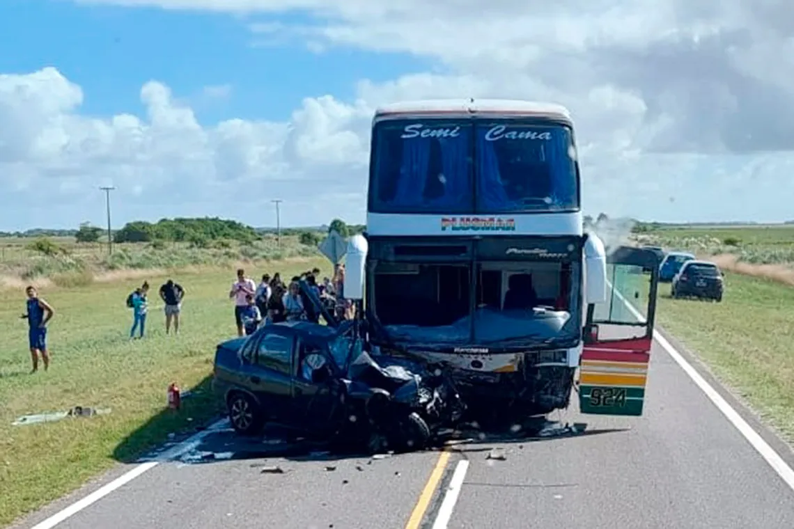Dos muertos y varios heridos en un choque