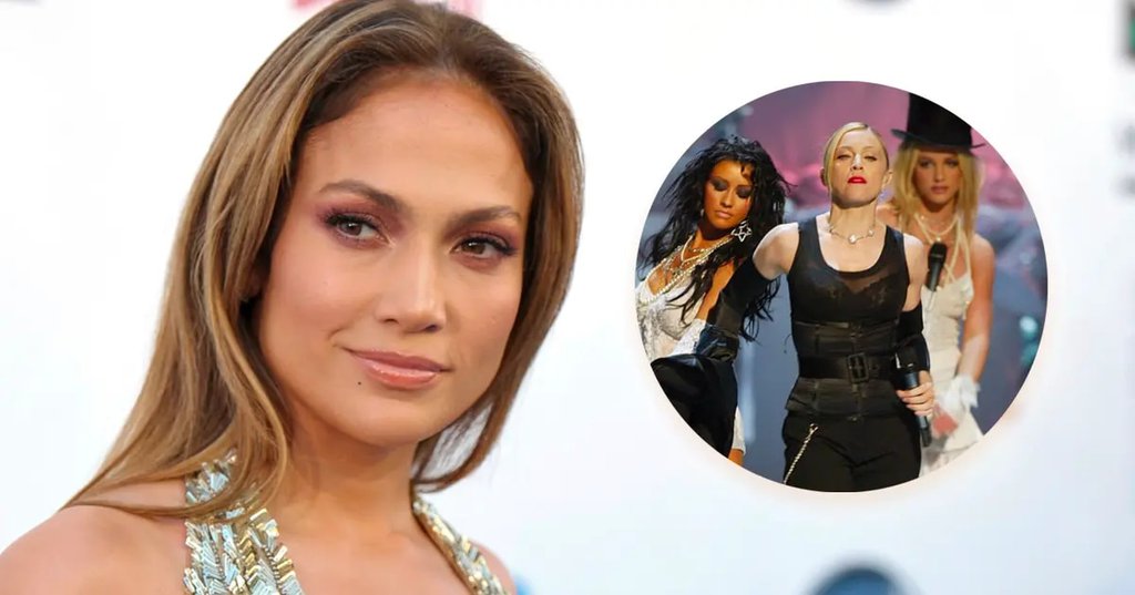 Jennifer Lopez reveló que debía ser parte del icónico beso entre Madonna y Britney Spears 63c7391b30a40.jpeg