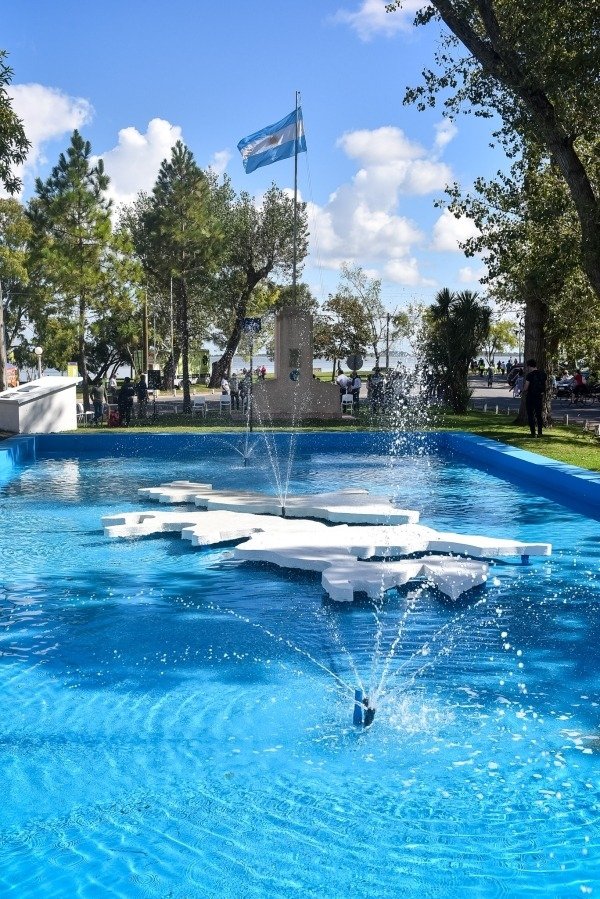 ACTO EN HOMENAJE A LOS VETERANOS Y CAÍDOS EN MALVINAS