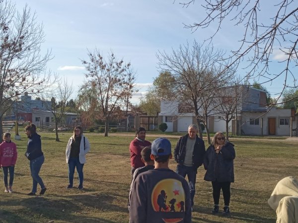 JAVIER GASTÓN COMPARTIÓ UN ENCUENTRO CON LOS CHICOS DE ENVIÓN