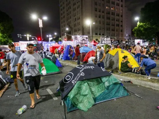 Corte y acampe de piqueteros
