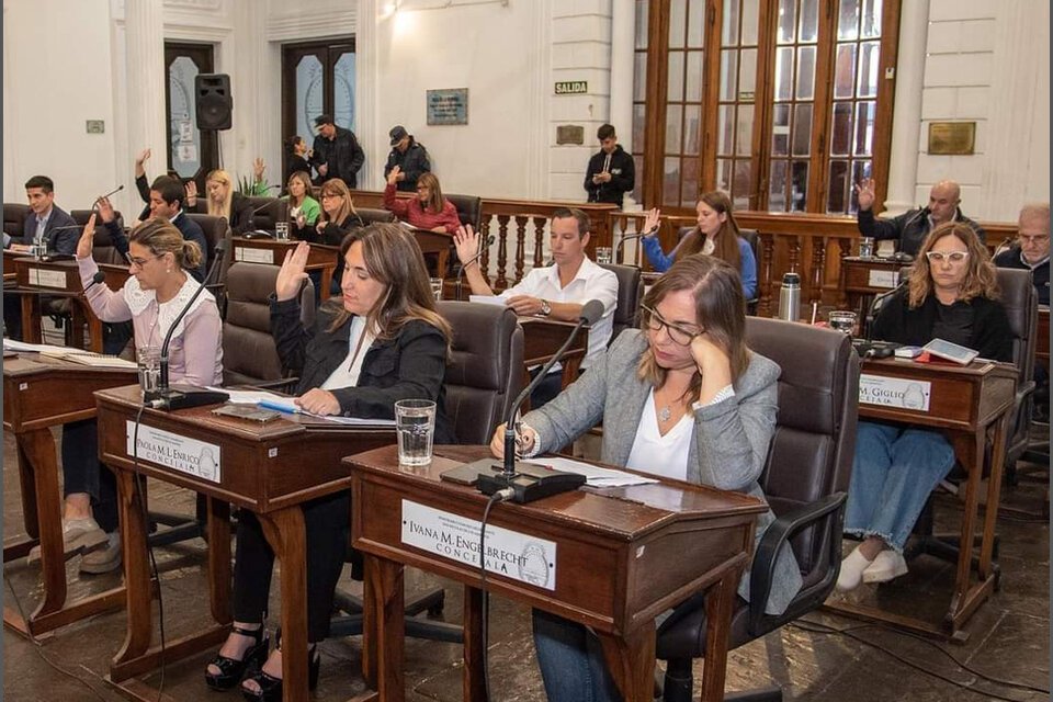 Denuncian pliego a medida y canon irrisorio