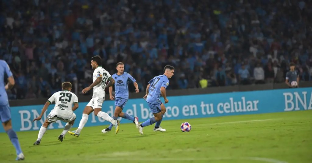 En juego: Belgrano es más y busca la ventaja contra Sarmiento por la Liga Profesional 642b6b1d40708.jpeg