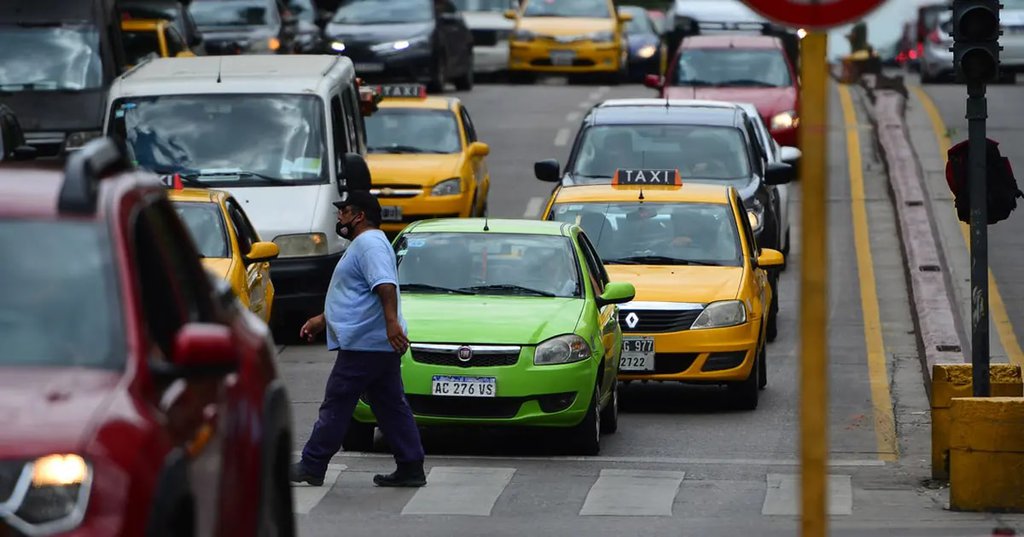 Taxis y remises en Córdoba: el primer aumento del año será del 29% 6439ed4ce96f5.jpeg