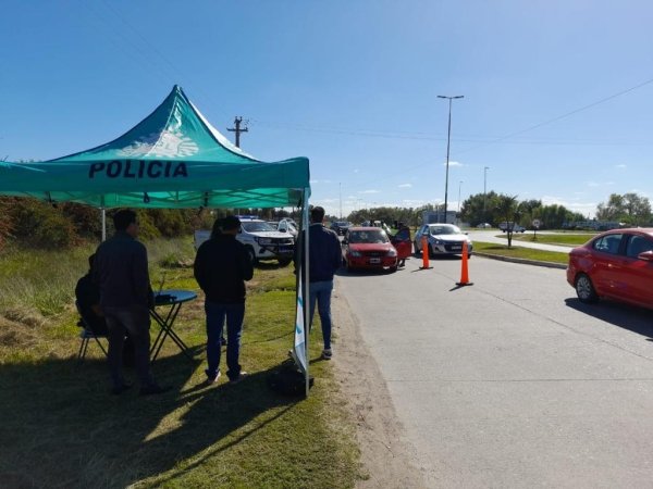 CONTROLES DE TRÁNSITO Y DE DOCUMENTACIÓN VEHICULAR