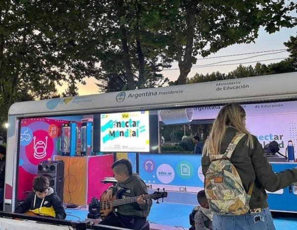 EL ESTADO EN TU BARRIO CONVOCÓ A CHICOS DE TODA LA CIUDAD