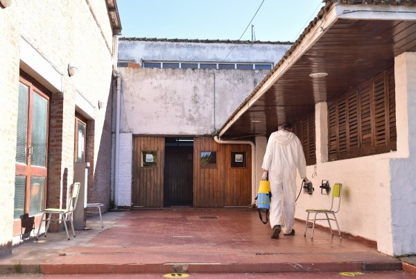 SE REALIZARON TAREAS DE FUMIGACIÓN EN DISTINTOS BARRIOS