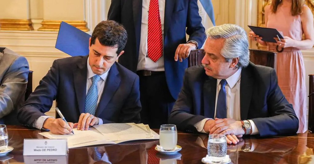 Alberto Fernández y Wado de Pedro buscan definir la candidatura presidencial del Frente de Todos en las Paso 64598f8cede4b.jpeg