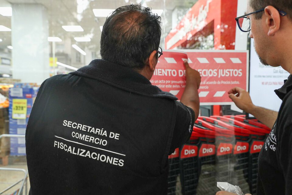 Suspenden al supermercado DIA