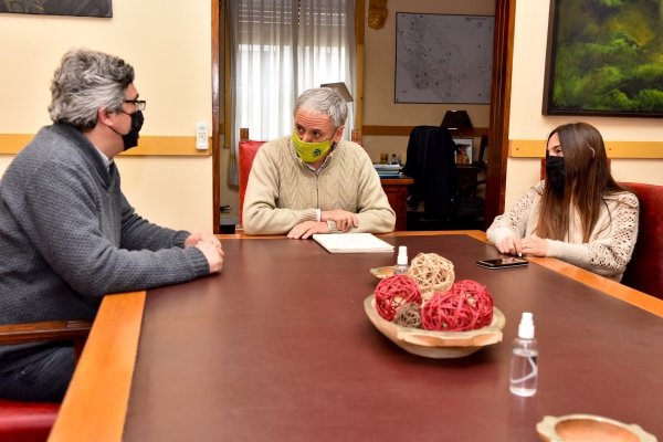 EL INTENDENTE RECIBIÓ AL MINISTRO DE DESARROLLO AGRARIO PROVINCIAL