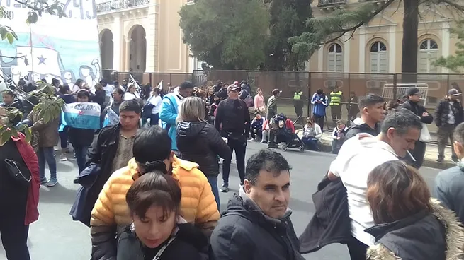 Salta una ley para regular la protesta social
