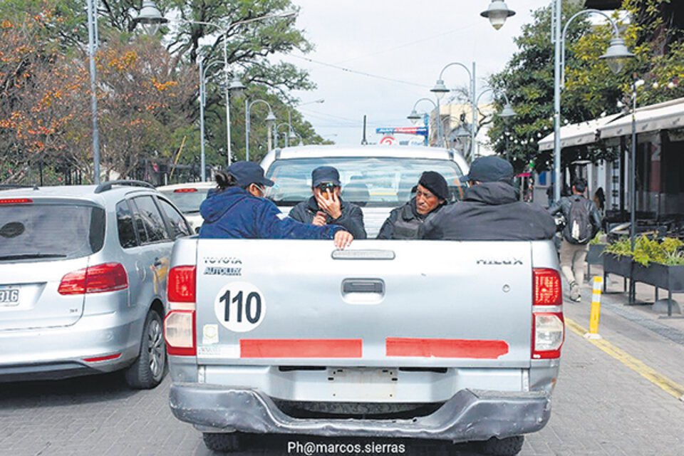 Volvieron a circular las camionetas con la polícia represiva de Jujuy
