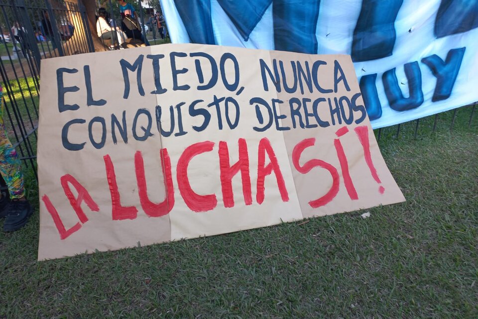 Policía de Jujuy reprimió otra