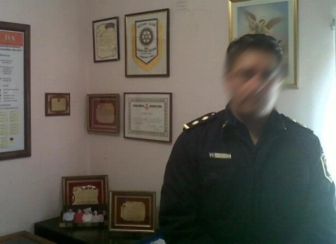 Detienen a un comisario mayor