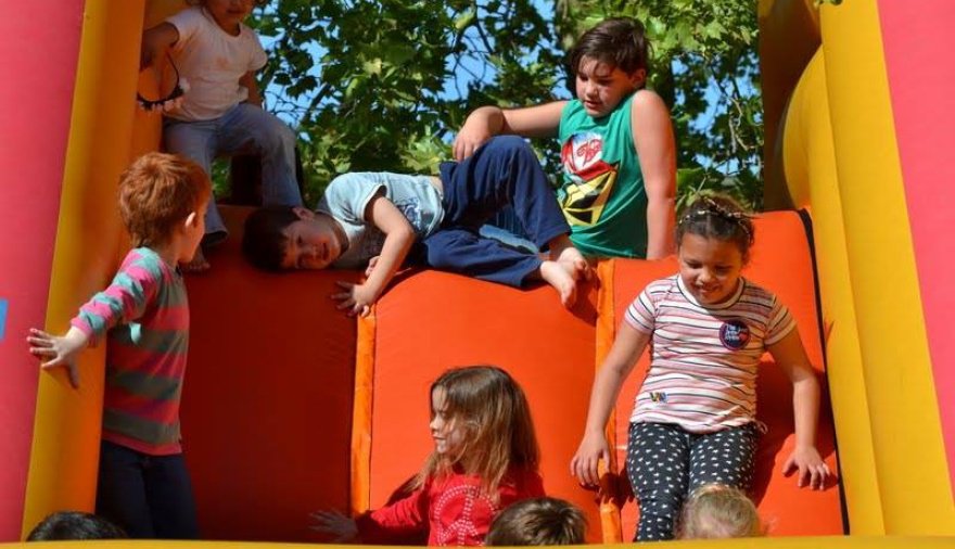 PLAZA ABIERTA EN EL BARRIO LA NORIA