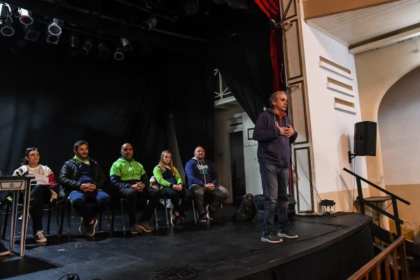 PARTE A MAR DEL PLATA LA DELEGACIÓN QUE NOS REPRESENTARÁ EN LOS JUEGOS BONAERENSES