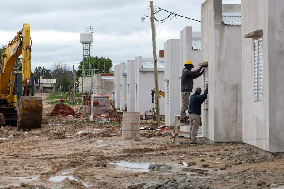 Por el derecho a poder acceder a su casa propia