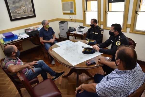 EL INTENDENTE SE REUNIÓ CON EL COMISARIO DE LA POLICÍA FEDERAL