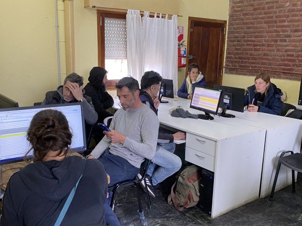 Emprendedores De ChascomÚs Se Capacitan En GestiÓn Empresarial