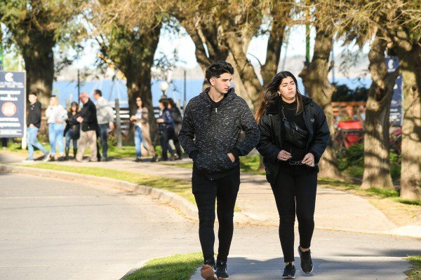 Gran Afluencia De Turistas En ChascomÚs Durante El Fin De Semana Largo