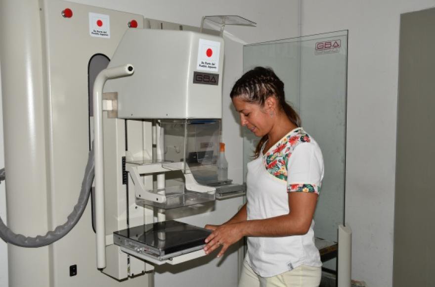 La Noche De Las MamografÍas