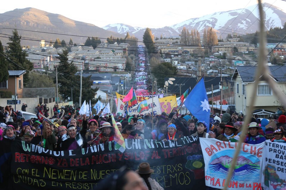 La marcha que bajó del cerro como deshielo
