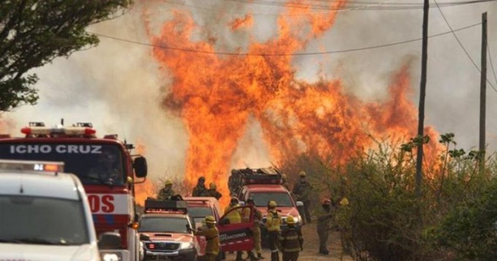 Los incendios forestales no dan tregua en Córdoba y hay evacuados