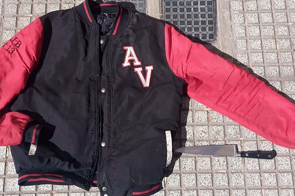 Matan a puñaladas a un joven y hieren a otro