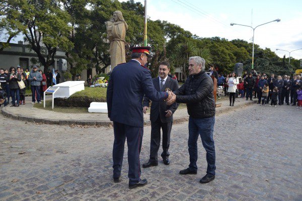 El Intendente Javier GastÓn AsistiÓ Al Acto Por El Aniversario Del Cuartel De Bomberos De ChascomÚs