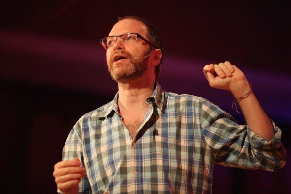 Exitosa Convocatoria En La Charla CientÍfica De Diego Golombek