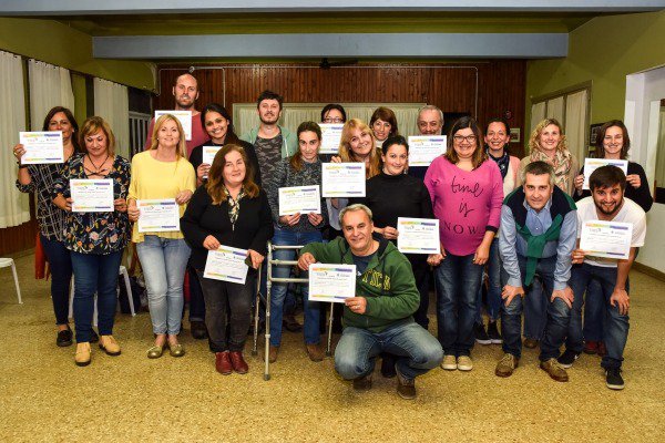 Personal De ProducciÓn RecibiÓ Certificados De La Diplomatura En GestiÓn Del Desarrollo Productivo Local