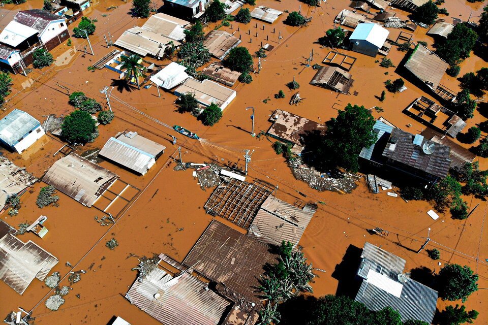 Seis Muertos En Brasil Por Lluvias Torrenciales