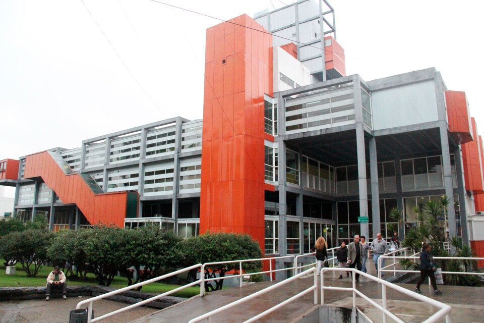 Trabajadores Del Durand Denunciaron Pintadas Amenazantes