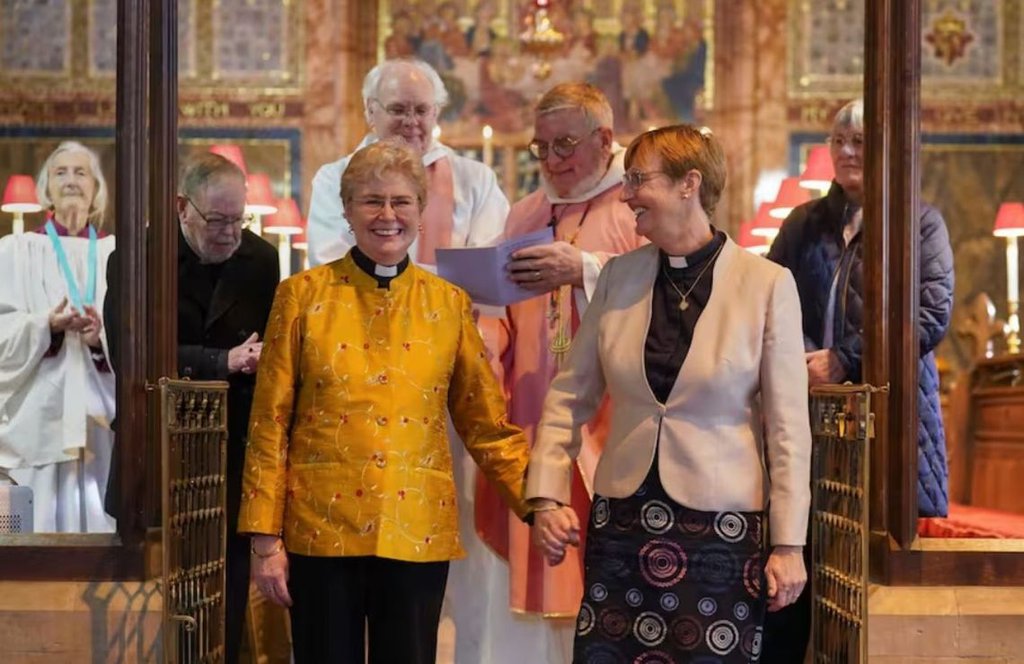 Iglesia Anglicana Otorga Bendiciones Oficiales A Parejas Gay