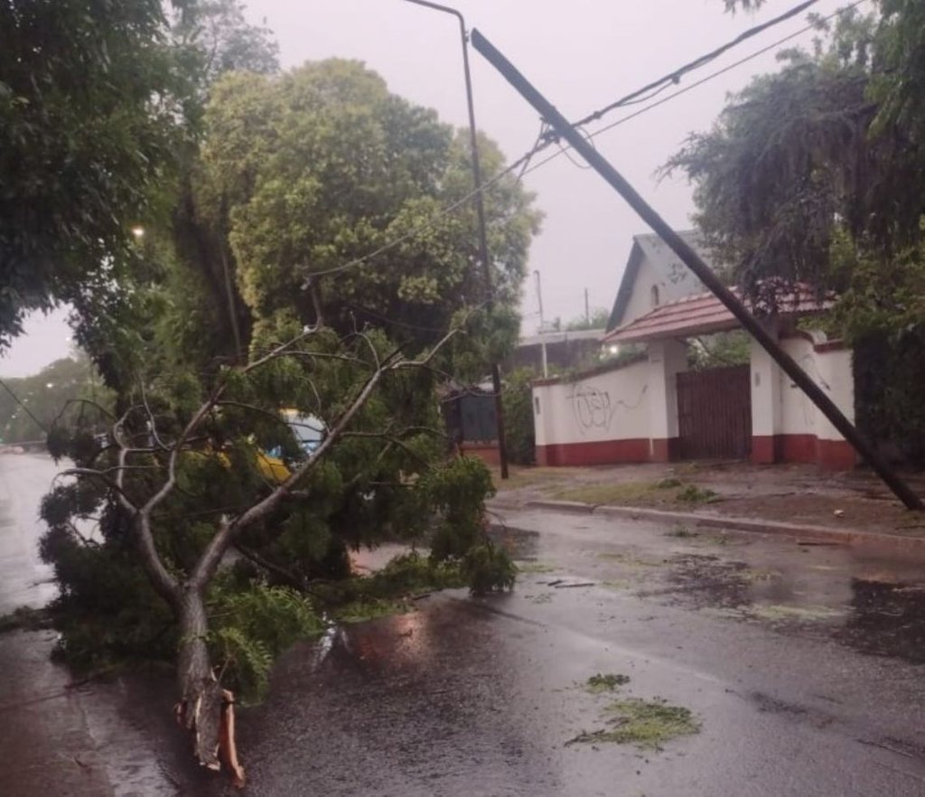 Hay Más De 400.000 Familias Con Cortes De Luz Tras El Temporal