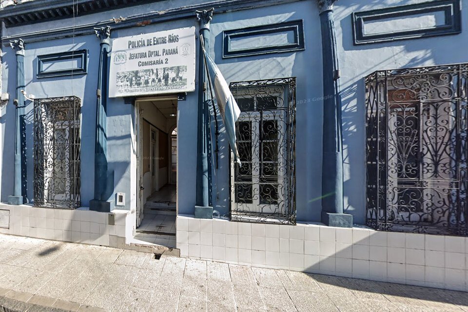 Muerte Por Asfixia De Un Joven Mientras Era Trasladado A Una Comisaría De Paraná