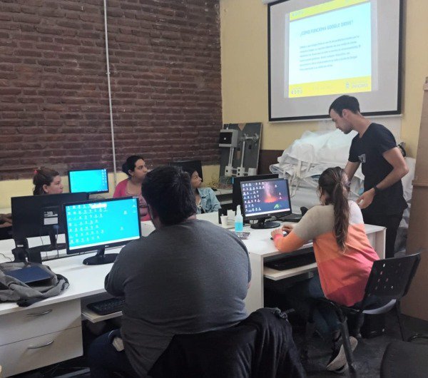 Asesoramiento Para Quienes Incursionan En El Mundo Laboral