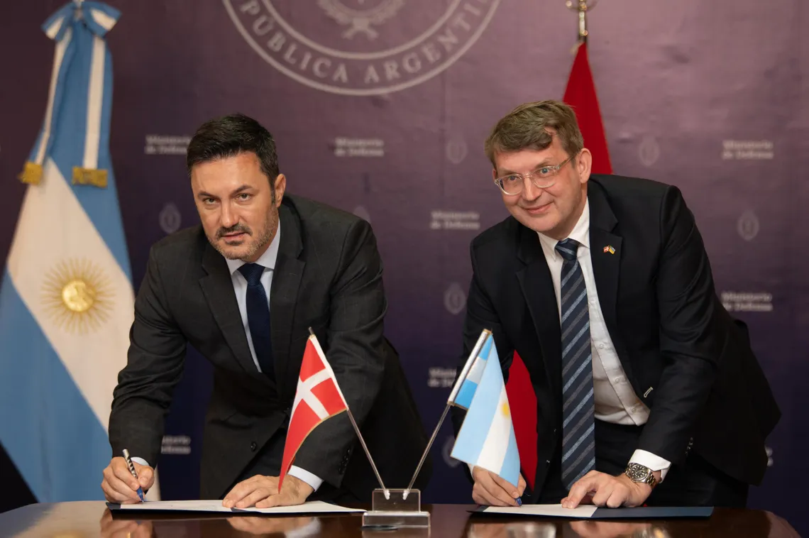 Compra De Aviones De Combate F 16 Usados