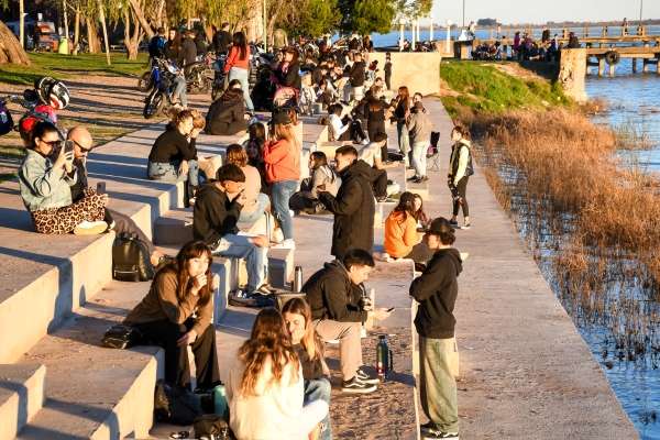 ChascomÚs Numerosos Visitantes