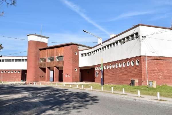 Edificio Del Turista