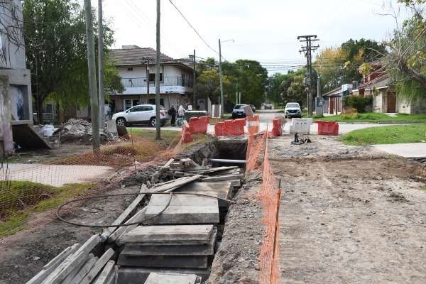 Corte De Calle En Dorrego Y Escribano