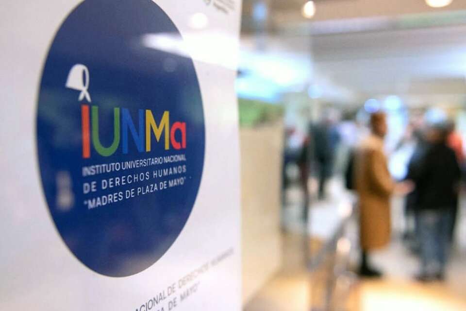 Universidad De Las Madres