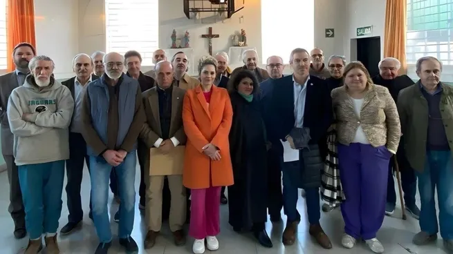 Piden A La Iglesia La Expulsión Del Cura Olivera Ravasi