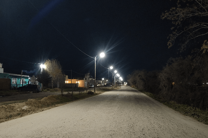 Renovación De Las Luminarias En El Acceso Al Barrio 30 De Mayo