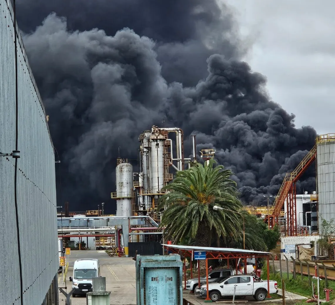 Se Incendió Una Refinería De Ypf