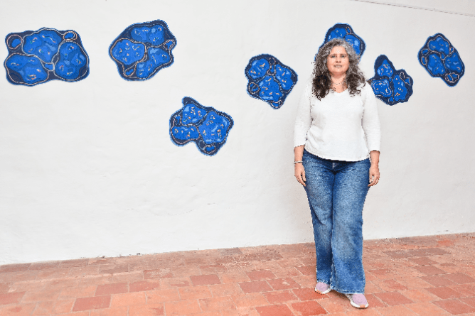 Lo Macro Y Lo Micro, Juego De Escalas