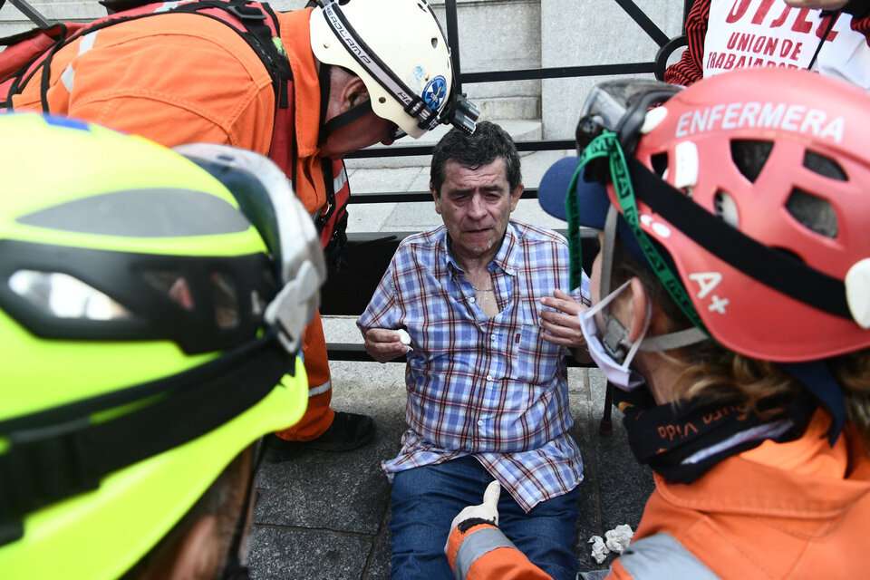 Reprimir A Los Jubilados